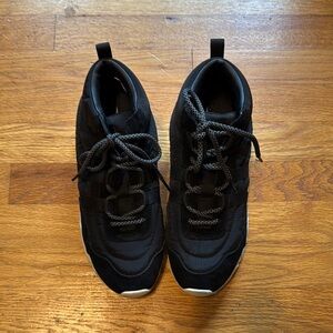 Gola Black Sneakers with Gray Accents